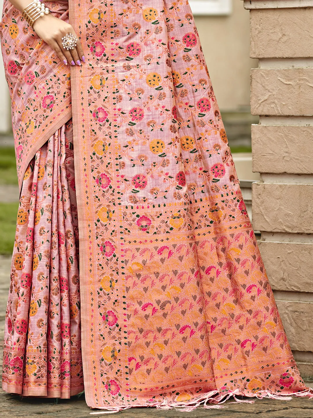 Women Pink Silk Saree With Un Stitched Blouse
